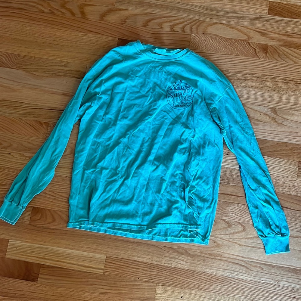 Long sleeve tee